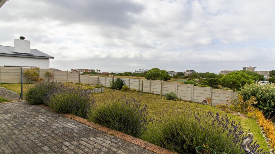 4 Bedroom Property for Sale in Kleinbaai Western Cape